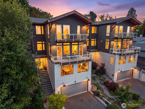 4025 Burton Pl W, Seattle, WA, 98199-1517 | Card Image
