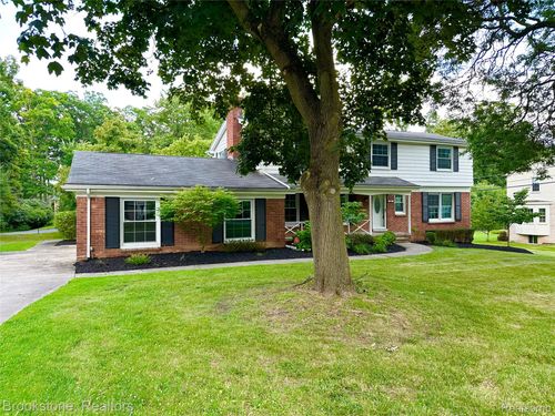 5007 Forest Way, Bloomfield Hills, MI, 48302-2718 | Card Image