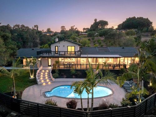 521 Rancho Camino, Fallbrook, CA, 92028 | Card Image