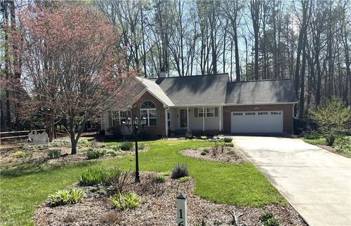 1609 Underpass Rd, Advance, NC, 27006-7535 | Card Image