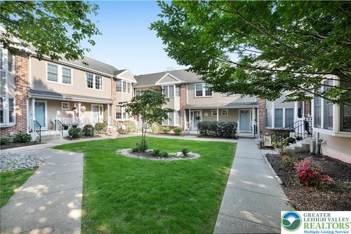 3447 Park Pl, Bethlehem, PA, 18017-2471 | Card Image