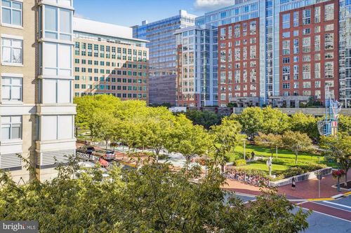 apt-424-12000 Market St, RESTON, VA, 20190-6203 | Card Image