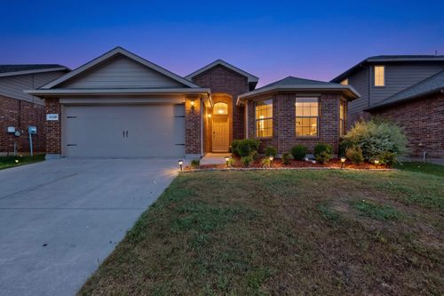 8220 Flythe Mill Rd, Fort Worth, TX, 76120-2018 | Card Image