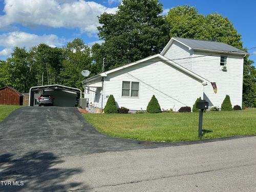 131 Beverly Ave Sw, Wise, VA, 24293-5823 | Card Image
