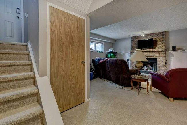 127 Millcrest Way Sw, Home with 4 bedrooms, 2 bathrooms and 2 parking in Calgary AB | Image 18