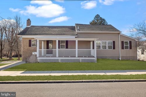 404 Main St, HULMEVILLE, PA, 19047-5804 | Card Image