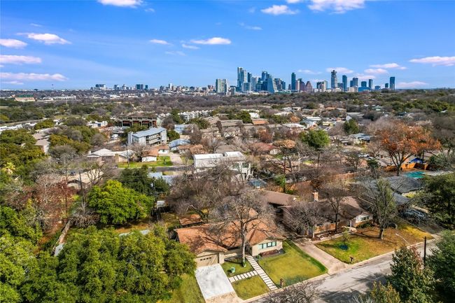 Living in Barton Hills provides you with the quintessential Austin experience! | Image 39