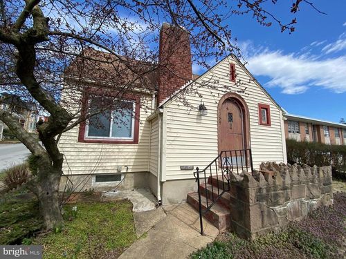759 Salem Ave, YORK, PA, 17401-3671 | Card Image