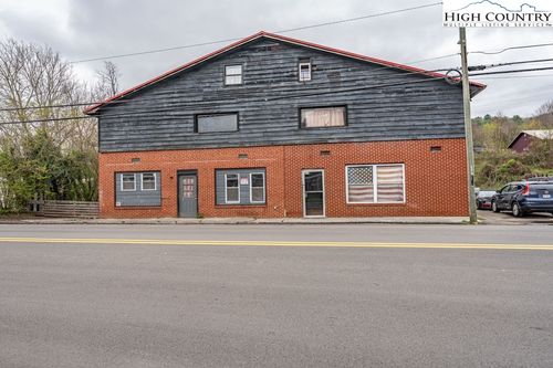 611 S Church St, Mountain City, TN, 37683-1845 | Card Image