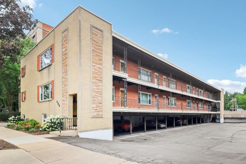 apt-1a-409 Lathrop Ave, River Forest, IL, 60305-1841 | Card Image