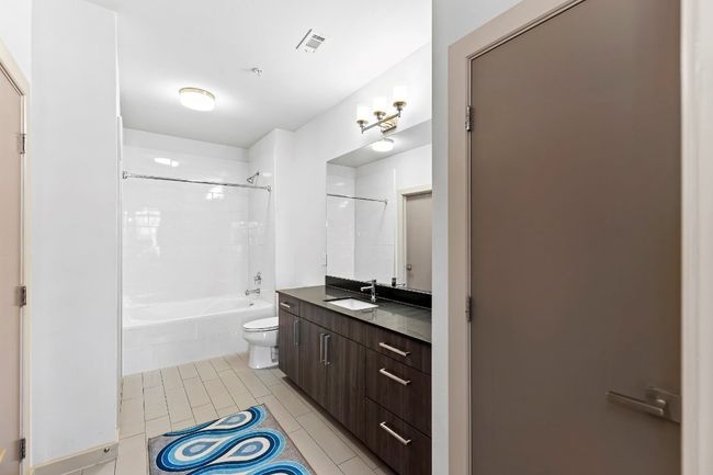 APT-211 - 3600 S Lamar Blvd, Condo with 2 bedrooms, 2 bathrooms and null parking in Austin TX | Image 14