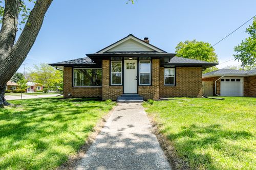 1503 Langley Ave, Saint Joseph, MI, 49085-1730 | Card Image