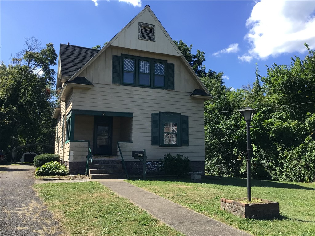 Walnut St, Sharpsville, PA 16150