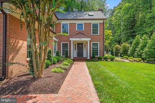 7287 Evans Mill Rd, MCLEAN, VA, 22101-3426 | Card Image