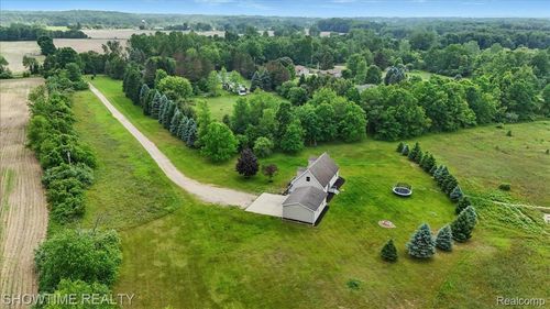 3878 Briggs Rd, Otter Lake, MI, 48464-9615 | Card Image
