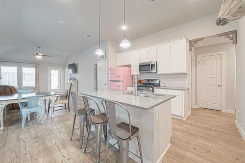 1032 Brighton Orchards Ln, Magnolia, TX, 77354-7081 | Card Image