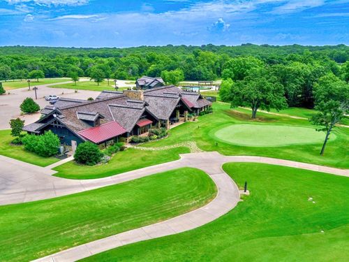900 Medallion Club Street, Gordonville, TX, 76245 | Card Image