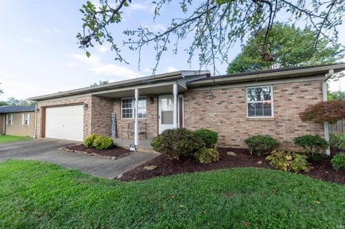 2731 Gardenia Dr, Evansville, IN, 47715-3001 | Card Image