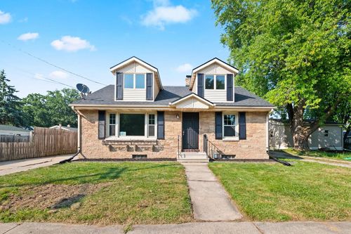 1074 6th Street, GREEN BAY, WI, 54304 | Card Image