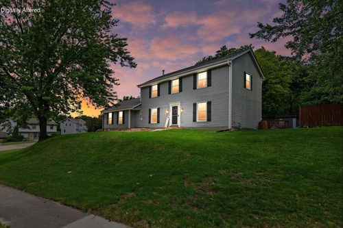 1028 S Imperial Drive, HARTLAND, WI, 53029 | Card Image