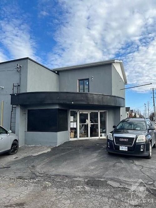 561 St Lawrence St, North Dundas, ON, K0C2K0 | Card Image