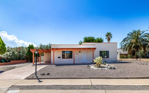 318 E La Abra, Green Valley, AZ, 85614-2912 | Card Image