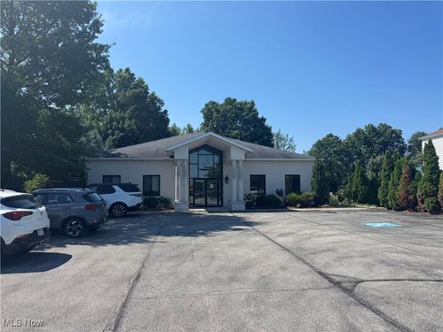 908 E Waterloo Rd, Coventry Township, OH, 44306-3979 | Card Image