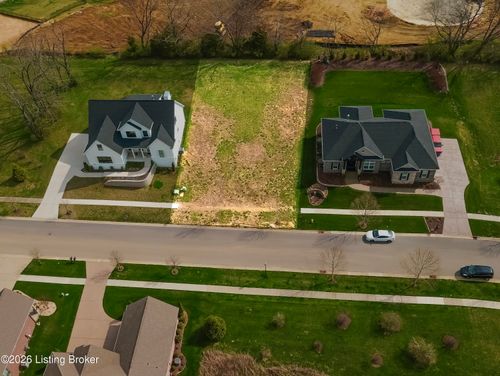 17709 Shakes Creek Dr, Fisherville, KY, 40023-7814 | Card Image