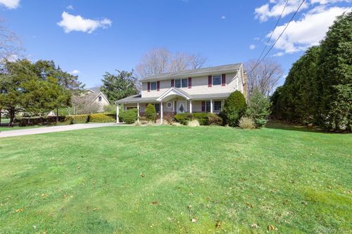 23 Village Ln, Hauppauge, NY, 11788-3021 | Card Image