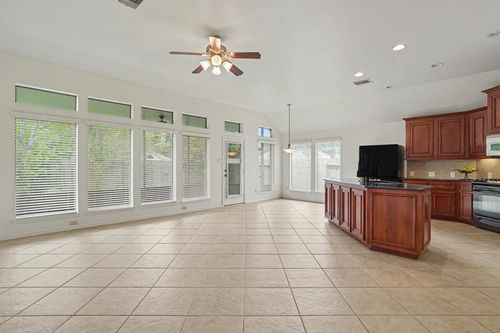 3124 Crystal Cascade Ln, League City, TX, 77573-6119 | Card Image