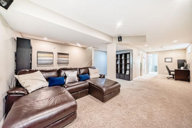 207 Deerview Way Se, Townhouse with 3 bedrooms, 2 bathrooms and 1 parking in Calgary AB | Image 26