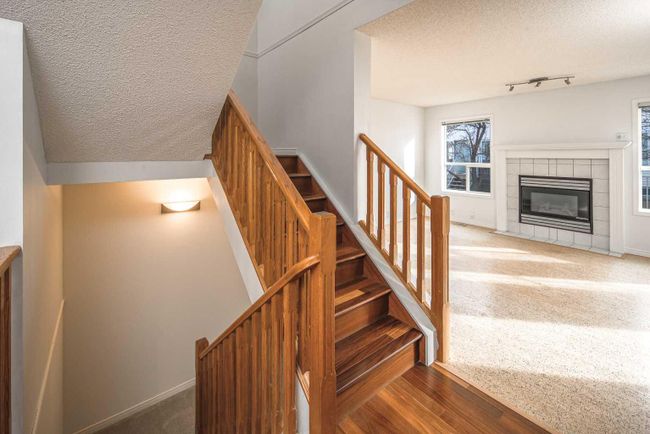 26 Silvergrove Close Nw, Home with 3 bedrooms, 2 bathrooms and 2 parking in Calgary AB | Image 14