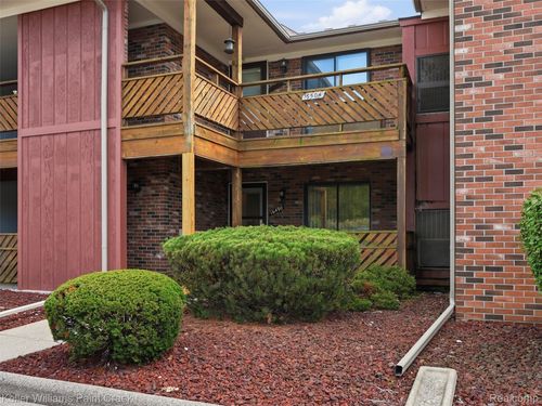 55-16490 Clarkson Dr, Fraser, MI, 48026-3585 | Card Image