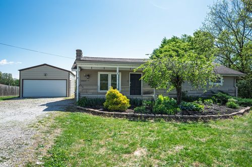 560 S County Road 700 W, North Vernon, IN, 47265-7569 | Card Image