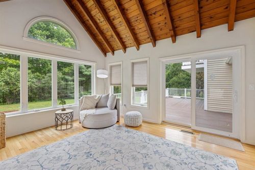 16 Locke Mill Dr, Litchfield, NH, 03052-2473 | Card Image