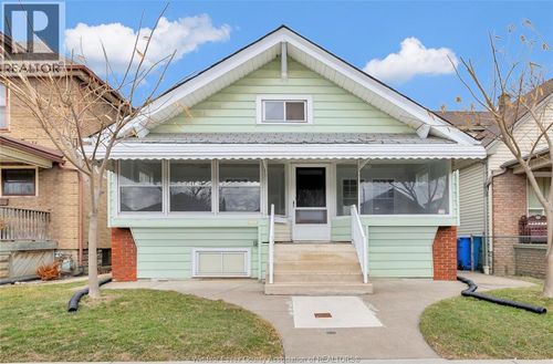 1368 Erie St E, Windsor, ON, N9A3Z7 | Card Image