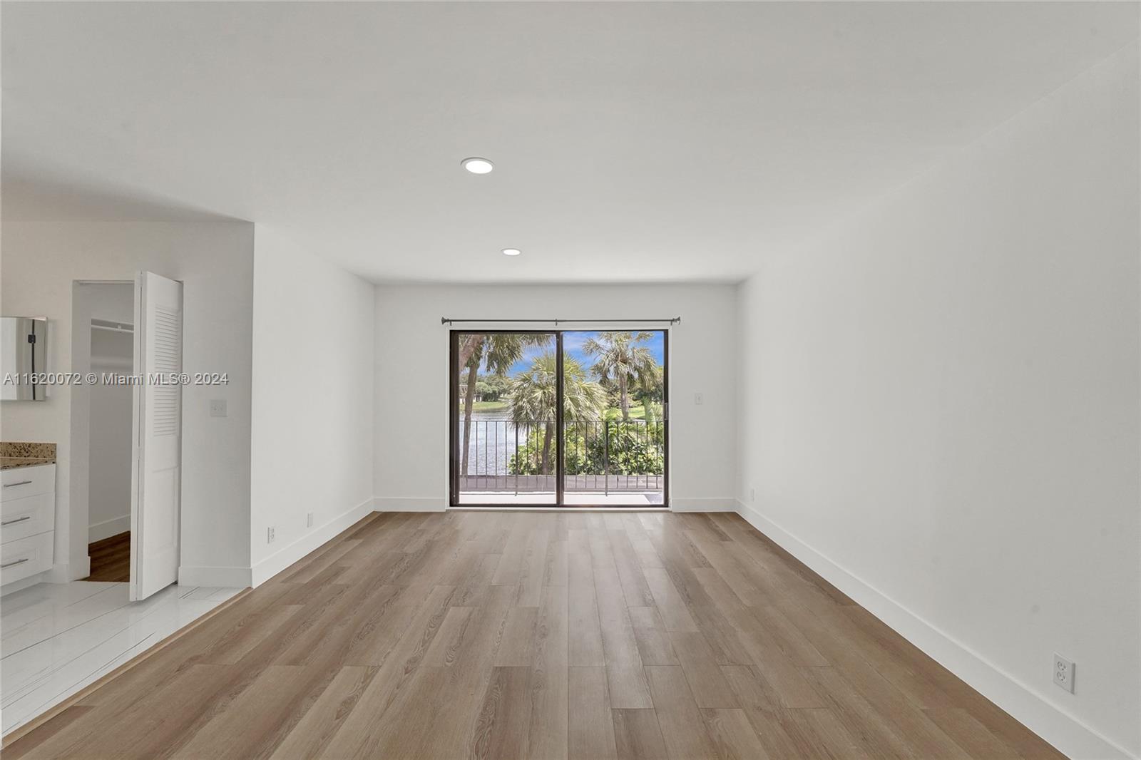 Taft St, Pembroke Pines, FL 33024