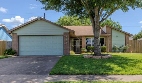 10323 Lone Brook Drive, Houston, TX, 77041 | Card Image