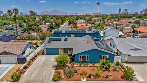 1601 Eaton Dr, Las Vegas, NV, 89102-2051 | Card Image