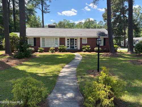 125 Tucker St, Whiteville, NC, 28472-2215 | Card Image