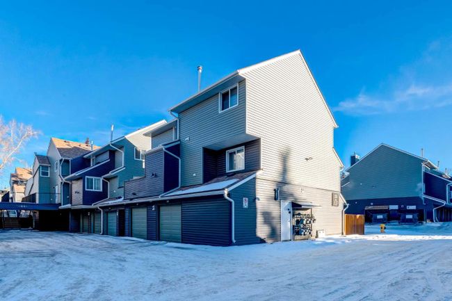 221 - 35 Glamis Green Sw, Home with 2 bedrooms, 1 bathrooms and 1 parking in Calgary AB | Image 26