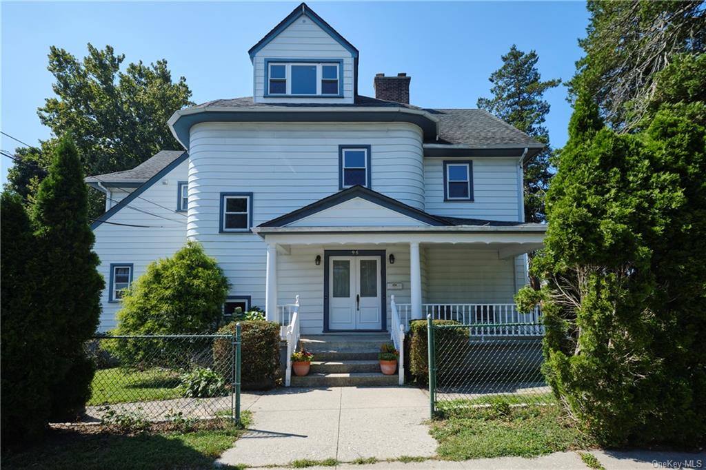 Loring Ave, Yonkers, NY 10704