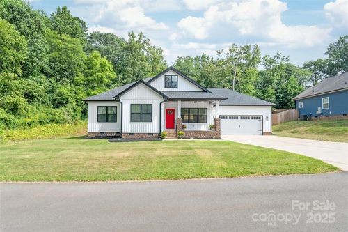 1212 Mason Way, Mount Holly, NC, 28120 | Card Image