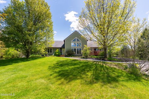 64 Hinkle Rd, Poestenkill, NY, 12140-3402 | Card Image