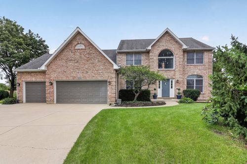 2121 Burnham Ct, Algonquin, IL, 60102-4118 | Card Image