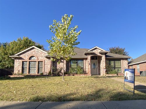 627 Big Thicket Trl, Mesquite, TX, 75149-2588 | Card Image
