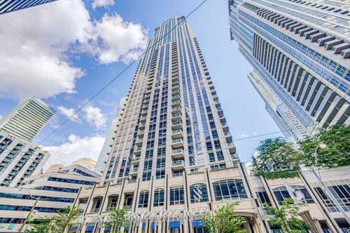 1513-763 Bay St, Toronto, ON, M5G2R3 | Card Image