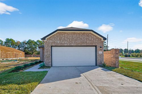 24702 Sonora Crescent Cir, Huffman, TX, 77336-2755 | Card Image