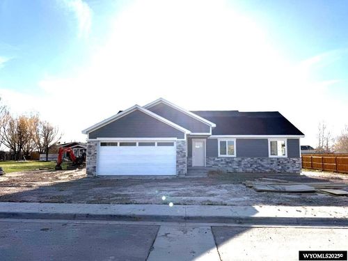 303 E Village Dr, Lyman, WY, 82937-5243 | Card Image