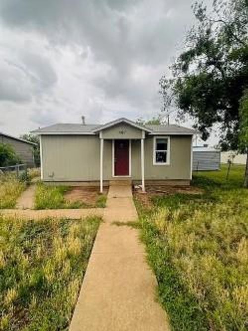 607 E 38th St, San Angelo, TX, 76903-1808 | Card Image